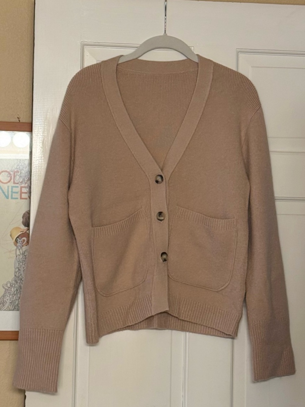 Khaki knit cardigan with pockets